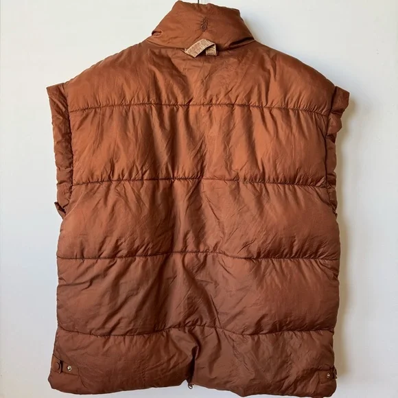 Free People Movement In A Bubble Puffer Vest in Penny - Picture 7 of 12